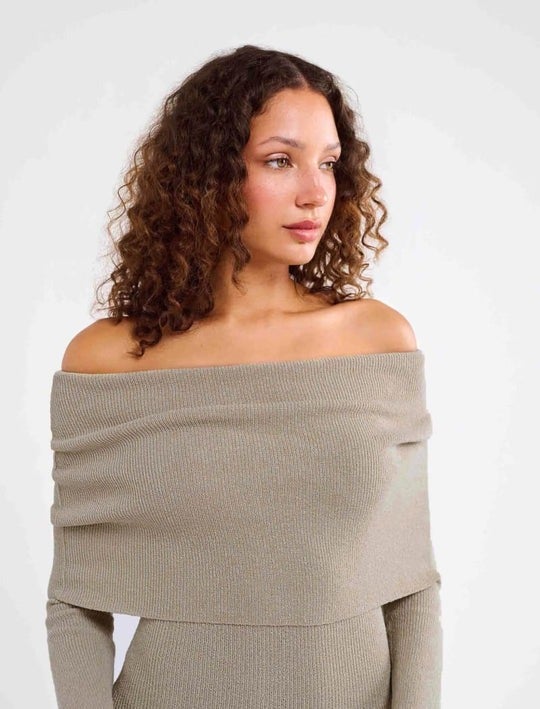 white bell sleeve midi dress White Structured Shoulder Slit Dress — Made in Spain